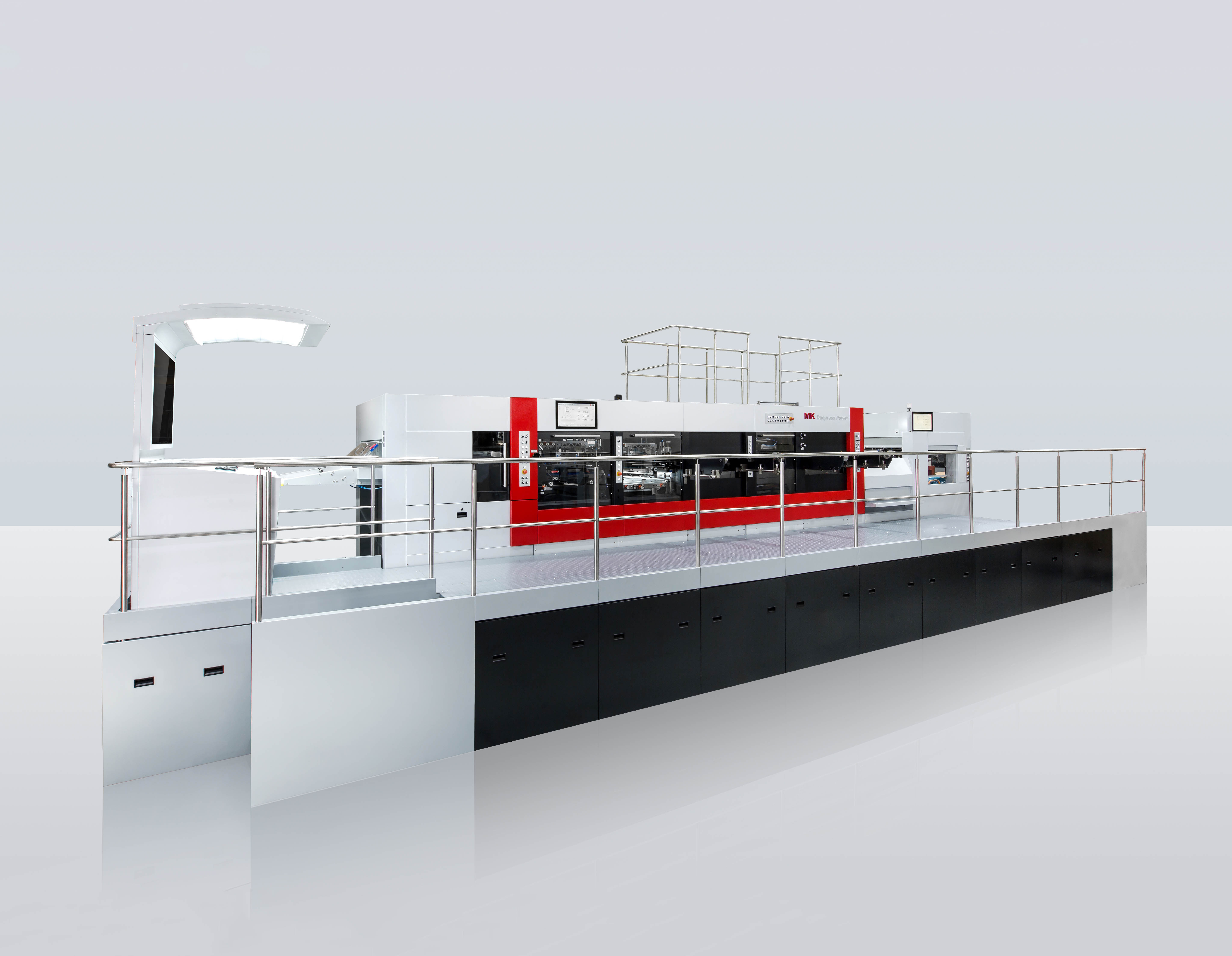 Doupress power106FCSB
技術(shù)描述：高速雙機(jī)組設(shè)計(jì)技術(shù)
雙機(jī)組專利技術(shù)，實(shí)現(xiàn)一次走紙完成：燙金+壓凸+模切+清廢+成品收集以及自動(dòng)出料工作，實(shí)現(xiàn)六效合一。根據(jù)產(chǎn)品工藝要求靈活組合，以7000張/小時(shí)的工作速度，效率提高3-4倍。